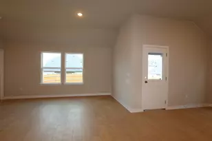 4512 Bridal Veil Dr, Austin, TX 78747 - Photo 10