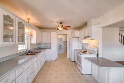 829 State Highway 21 Highway W, Cedar Creek, TX 78612 - Photo 18