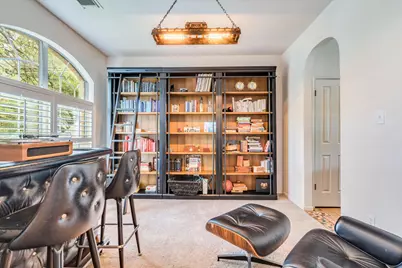 7025 Auckland Drive, Austin, TX 78749 - Photo 10