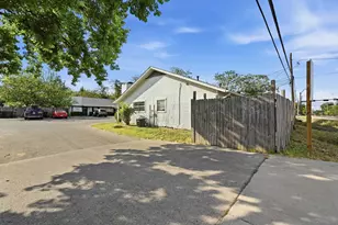 612 Mill St, San Marcos, TX 78666 - Photo 34