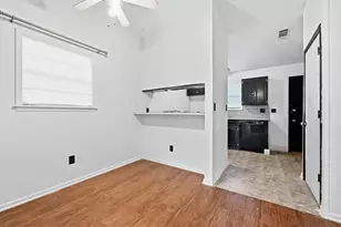 612 Mill St, San Marcos, TX 78666 - Photo 26
