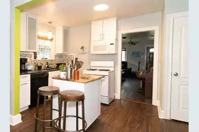 912 & 912 1/2 Calle Limon Drive, Austin, TX 78702 - Photo 6