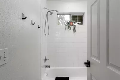 3003 Glen Rae Street, Austin, TX 78702 - Photo 20
