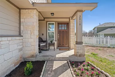 2019 Barker House Cove, Round Rock, TX 78664 - Photo 2