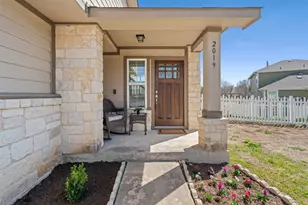 2019 Barker House Cv, Round Rock, TX 78664 - Photo 2