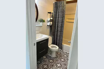 613 Brentwood Street #C, Austin, TX 78752 - Photo 10