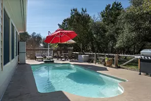 75 Four T Ranch Rd, Georgetown, TX 78633 - Photo 2