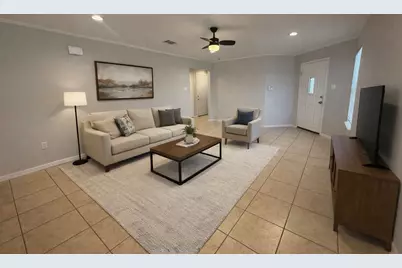 17808 Majestic Elm Lane, Elgin, TX 78621 - Photo 6