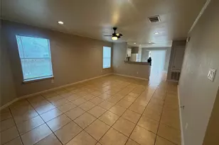 17808 Majestic Elm Ln, Elgin, TX 78621 - Photo 12