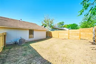 6708 Aries Ln, Austin, TX 78724 - Photo 10