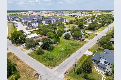 301 W Eggleston Street, Manor, TX 78653 - Photo 26
