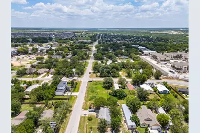 301 W Eggleston Street, Manor, TX 78653 - Photo 16