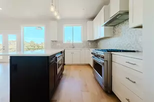 25808 Case Ln, Spicewood, TX 78669 - Photo 10