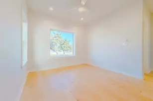 25808 Case Ln, Spicewood, TX 78669 - Photo 26