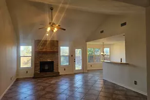 1507 Century Oaks Dr, Lockhart, TX 78644 - Photo 6