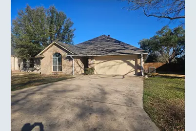 1507 Century Oaks Drive, Lockhart, TX 78644 - Photo 2