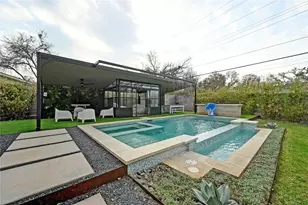 308 Briarwood Trail, Austin, TX 78746 - Photo 4