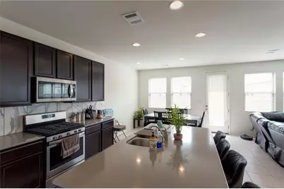 9109 Garnet Drive, Austin, TX 78729 - Photo 10