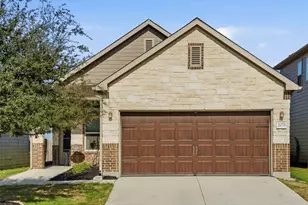 2071 Wind Chime Wy, New Braunfels, TX 78130 - Photo 2