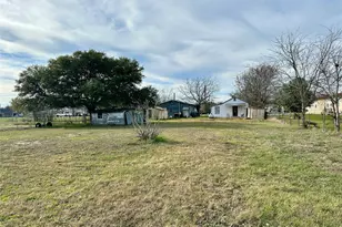 1148 Old Nails Creek Rd, Giddings, TX 78942 - Photo 16