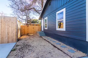 3203 E 16th St, Austin, TX 78721 - Photo 18