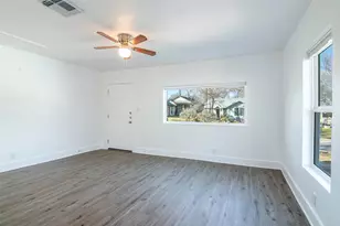 3203 E 16th St, Austin, TX 78721 - Photo 6