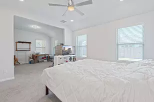 219 Golden Gate Ln, Kyle, TX 78640 - Photo 10