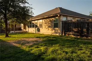 101 Sandy Lyle Cove, Round Rock, TX 78664 - Photo 38