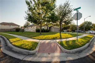 101 Sandy Lyle Cove, Round Rock, TX 78664 - Photo 2