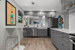 201 La Vista St, Austin, TX 78704 - Photo 8