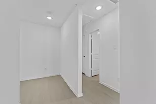 105 Ellendale Pl, Fredericksburg, TX 78624 - Photo 2