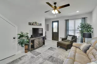 18902 Nicklaus Dr, Point Venture, TX 78645 - Photo 2