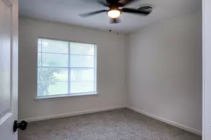 122 Blanket Flower Dr, Bastrop, TX 78602 - Photo 18