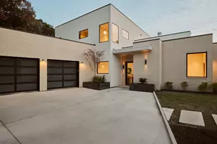 1901 Toro Canyon Rd, Austin, TX 78746 - Photo 4