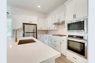 271 Jefferson Drive, Kyle, TX 78640 - Photo 8