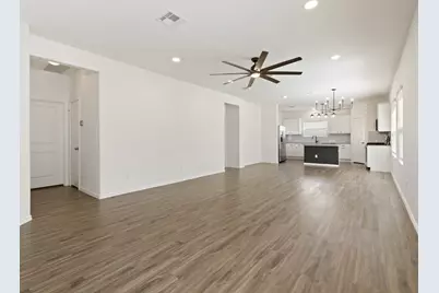141 High Plains Pass, Liberty Hill, TX 78642 - Photo 4