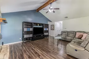 2402 Susan Ln, Leander, TX 78641 - Photo 6