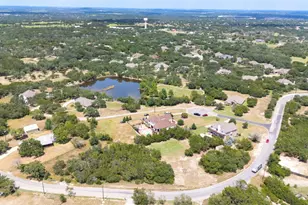 101 Quarry Bluff Cove, Liberty Hill, TX 78642 - Photo 38