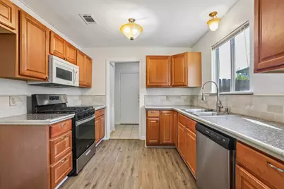 804 Spring Tree Street, Round Rock, TX 78681 - Photo 8