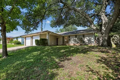804 Spring Tree Street, Round Rock, TX 78681 - Photo 2
