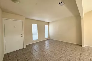 7101 Twisted Oaks Dr, Austin, TX 78745 - Photo 4