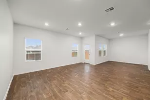 161 Roanwood Dr, San Marcos, TX 78666 - Photo 6