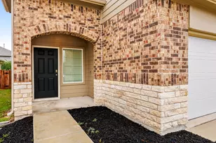 161 Roanwood Dr, San Marcos, TX 78666 - Photo 2