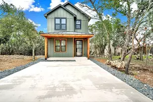 114 Shady Bluff Dr, Wimberley, TX 78676 - Photo 1