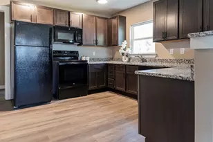 320 S 24th St, Temple, TX 76501 - Photo 10