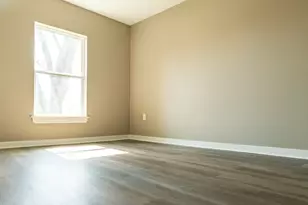 320 S 24th St, Temple, TX 76501 - Photo 8