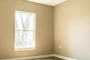 320 S 24th St, Temple, TX 76501 - Photo 6