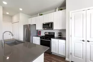 104 Arches Wy, Georgetown, TX 78626 - Photo 4