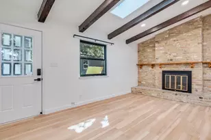 2009 Gathright Cove, Austin, TX 78704 - Photo 2