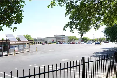 7685 Northcross Drive #1109, Austin, TX 78757 - Photo 16